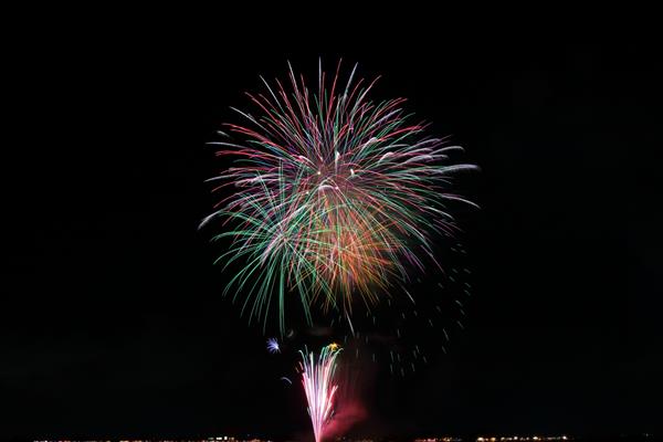 3000発の花火が日置の秋の空を彩る「ひおき秋祭り花火大会」開催