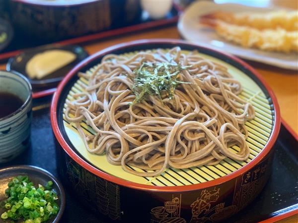 【頴娃】香り高くコシの強い十割蕎麦を味わえる地元で人気の蕎麦屋