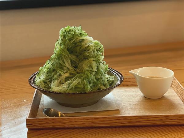 創業70年の老舗お茶屋さんによる、抹茶を削るかき氷