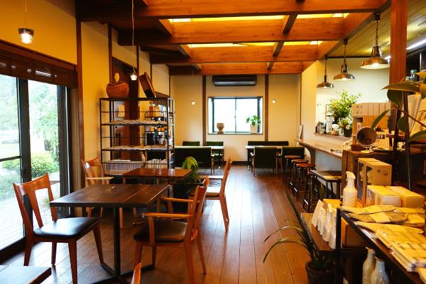 道の駅すえよし横のおしゃれなお店 BASE CAFE